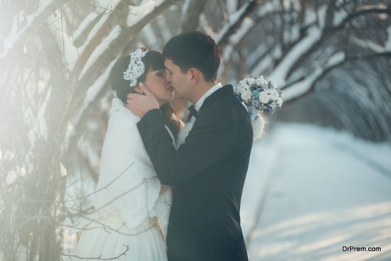 7 Winter Wedding Essentials For Classic Seasonal Reception Winter Wedding Essentials 2