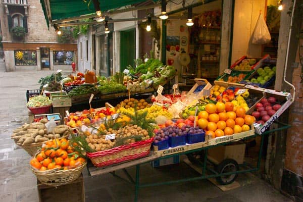 10_healthy_winter_fruits_and_vegetables - Dr Prem