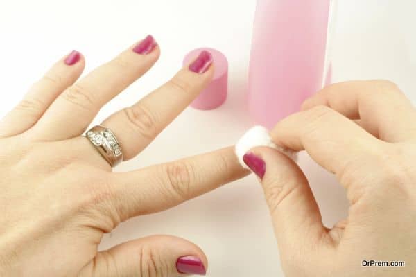 Ideas for removing that stubborn glitter nail paint - Global Healthcare  Guide, Magazine and Consultancy by Dr Prem Jagyasi