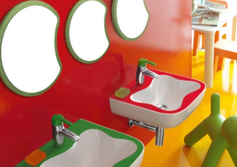 Colorful and refreshing kiddie bathroom designs