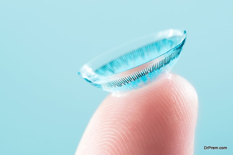 micro-plastic-pollution-due-to-contact-lenses