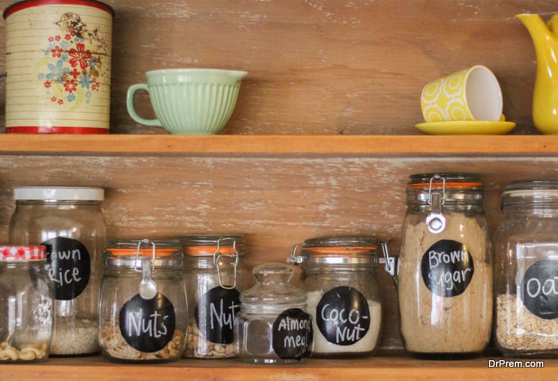 organize a minimalist pantry