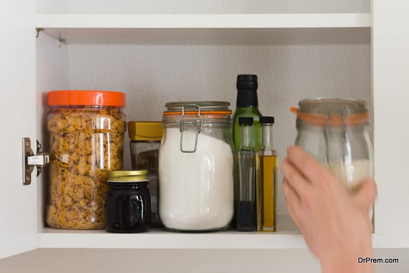 organize a minimalist pantry