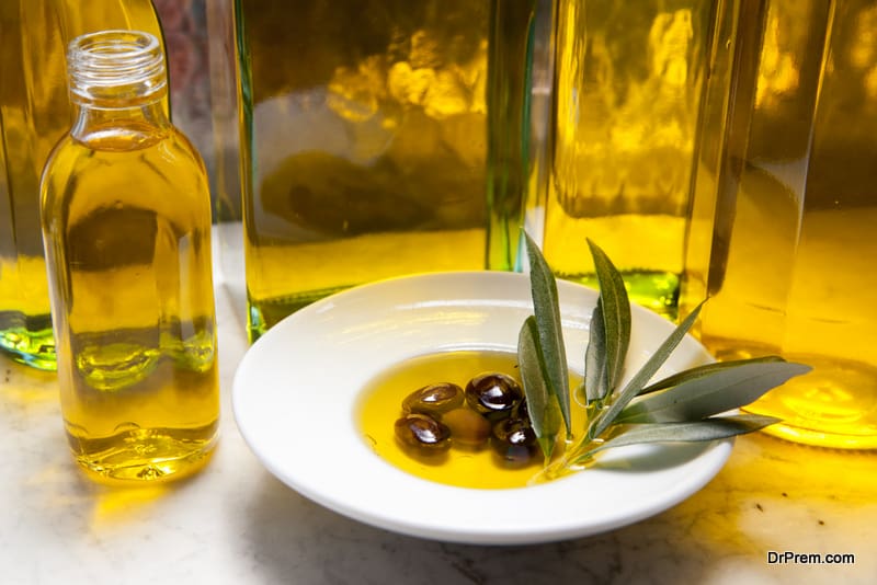 picking pure olive oil