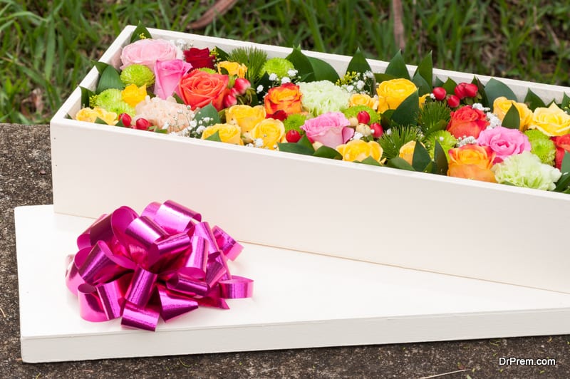 Gift a Box of Roses