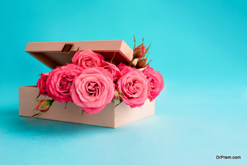 to-show-your-appreciation-opt-for-gifting-pink-roses