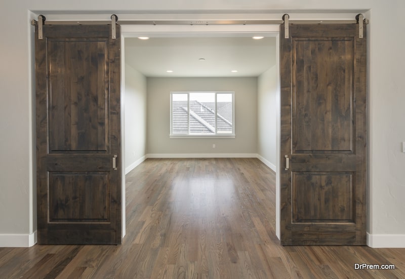 Beautiful Farm House Double Barn Doors