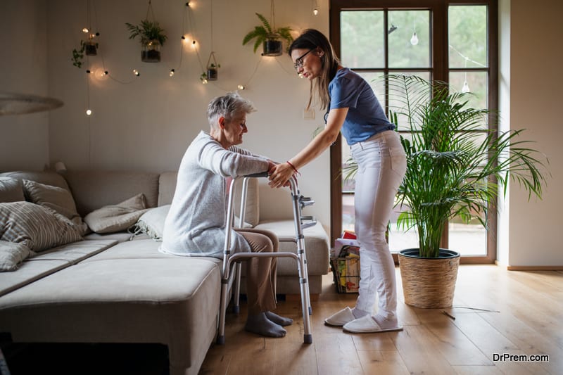 How To choose the Right Type of Senior Care for Elderly Parents