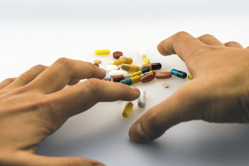 How to Recognize the Signs of Drug Addiction in a Loved One