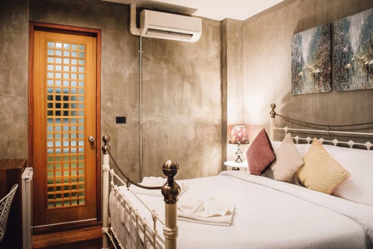 comfortable hotel room