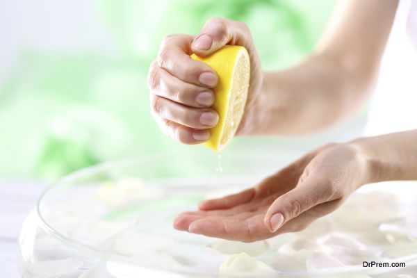 Lemon juice is an effective remedy