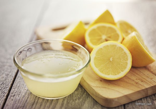 freshly squeezed lemon juice in small bowl