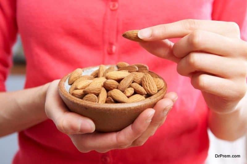 Handful-of-almonds
