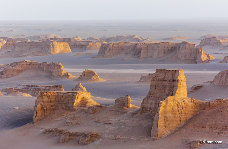 Iran. Desert Kalyuts