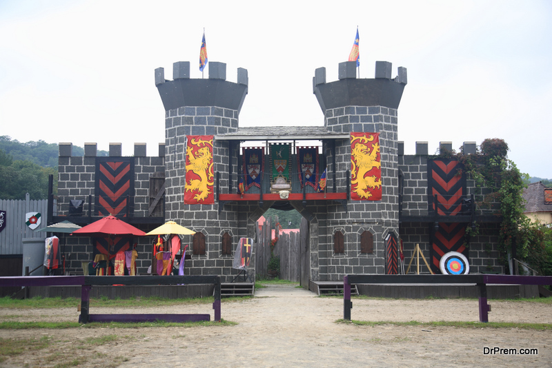  Jousting-field-and-castle-at-the-New-York-Renaissance-Faire.-The-festival-has-more-than-100-shops-and-20-entertainment-stages.