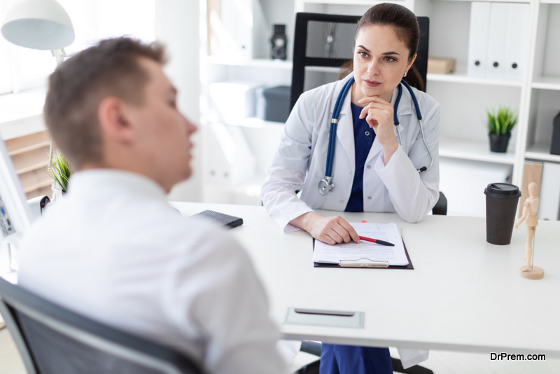 serious talk between doctor and patient