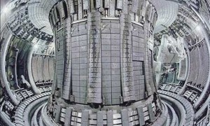 Sustainable Nuclear Fusion Reactor