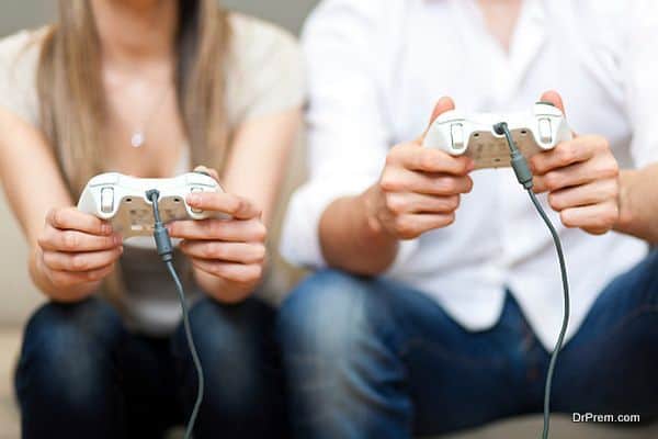 couple playing video game