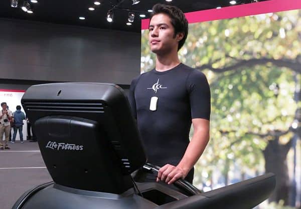 DoCoMo C3fit IN-pulse smart shirt 2