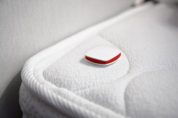 hugOne tiny sleep sensor