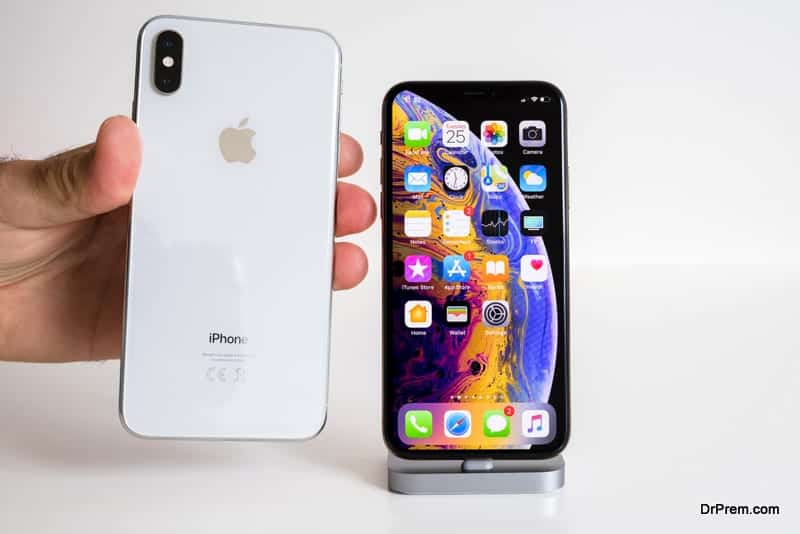 Apple iPhone XS Review