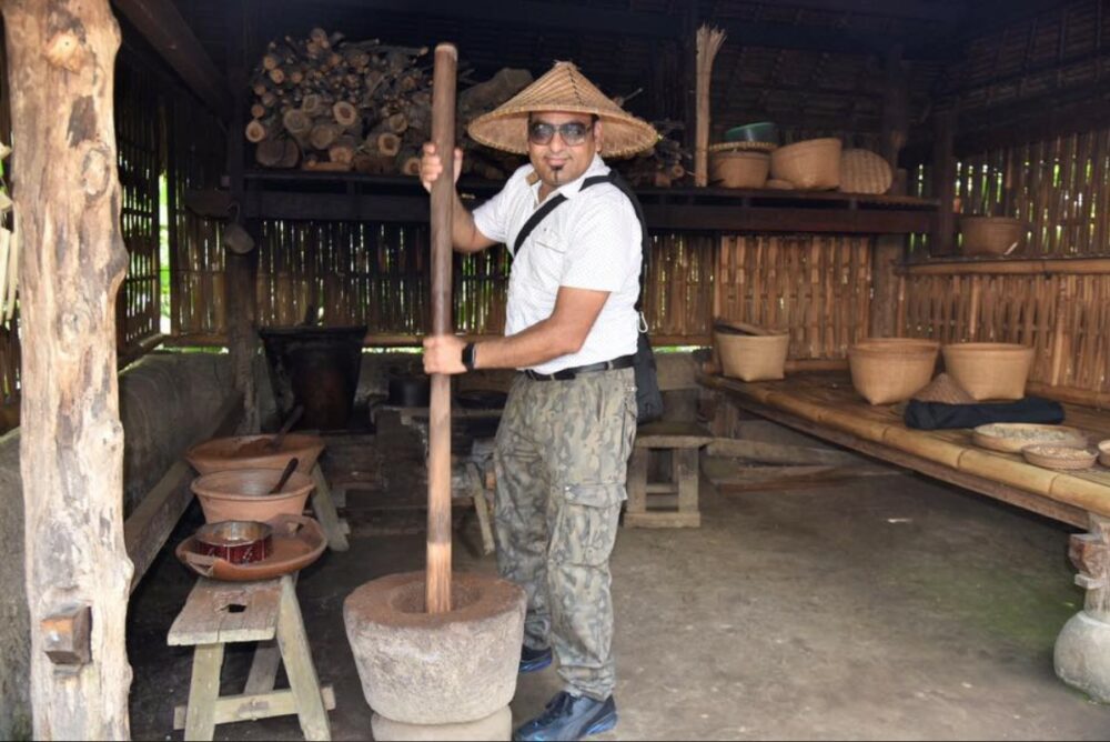 Indonesian Luwak Coffee Under Making At Udud Bali - Dr Prem Jagyasi