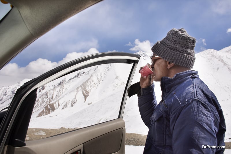 coffee break during winter travel