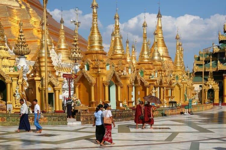Find out the traditional and cultural Yangon, Burma