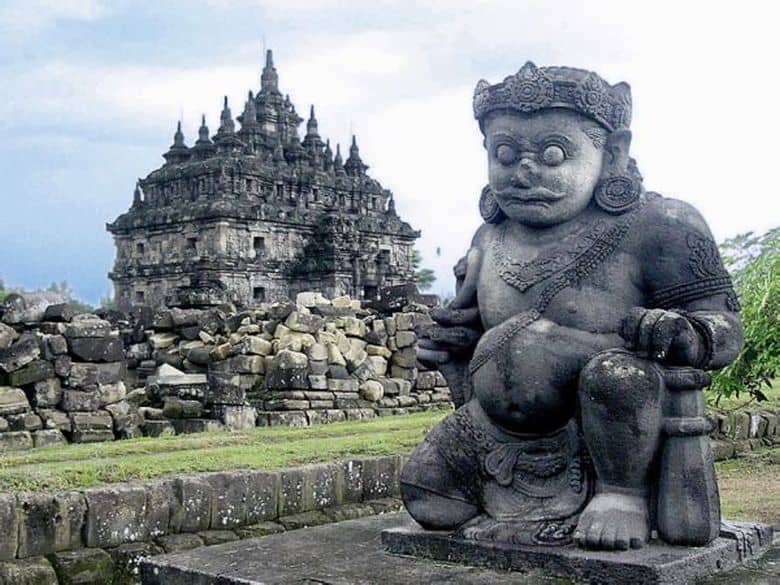 Most incredible statues across the world