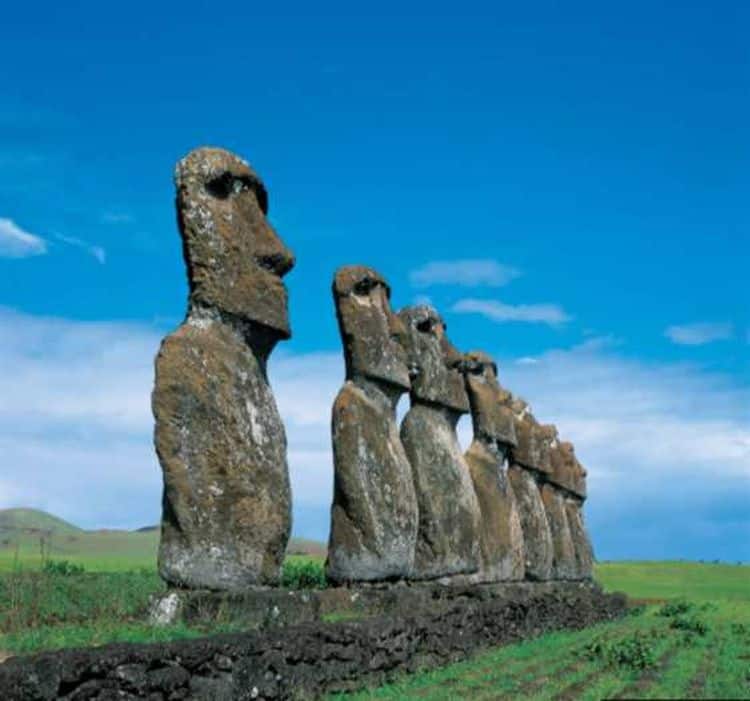 Five Most Enigmatic Tourist Sites of the world