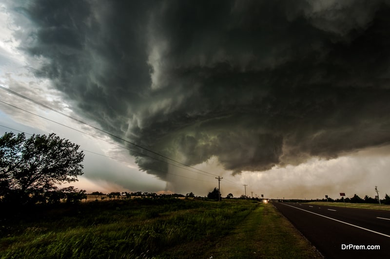 Storm chasing 