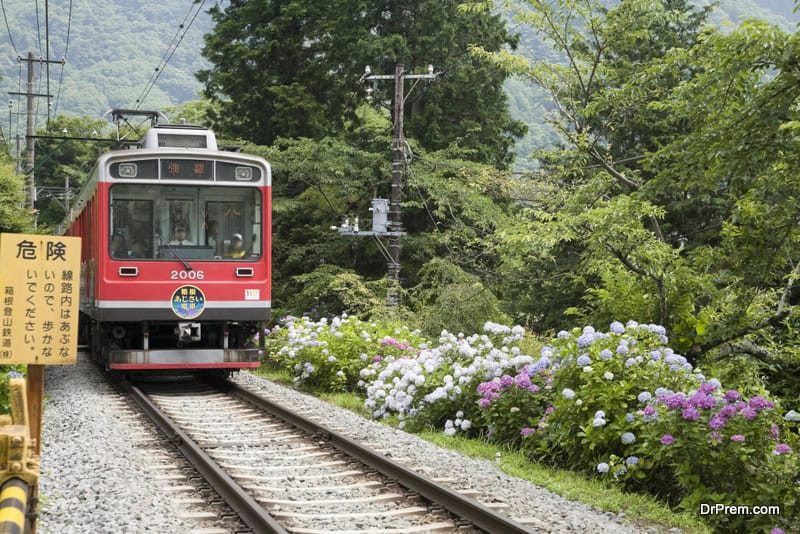 13 most beautiful train rides in Japan - Dr Prem Travel & Tourism Guide ...