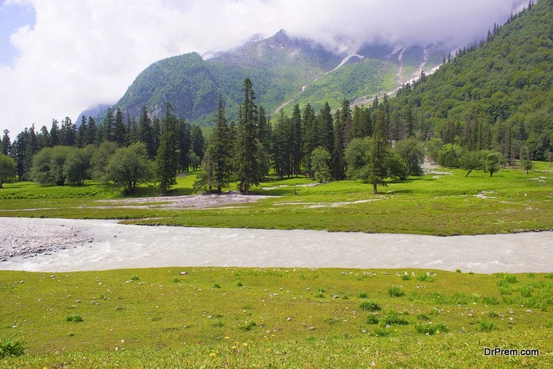 paradise-on-Earth-at-Kinnaur-in-Himachal-Pradesh.