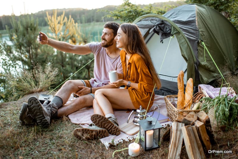 COUPLE CAMPING TOGETHER
