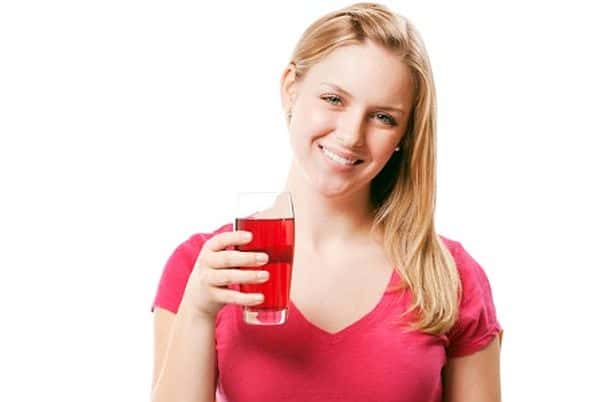 woman-drinking-cranberry-juice