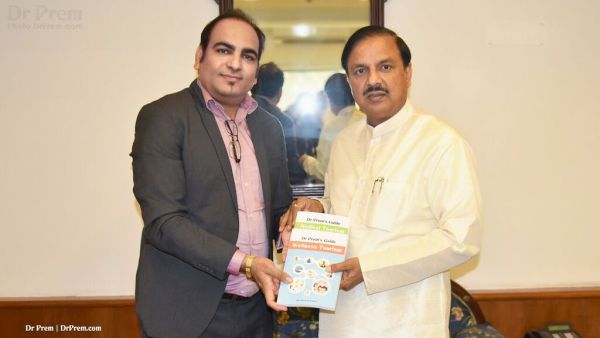 Dr Prem Jagyasi with Dr Mahesh Sharma - Honourable Minister of Culture & Tourism and Civil Aviation of India