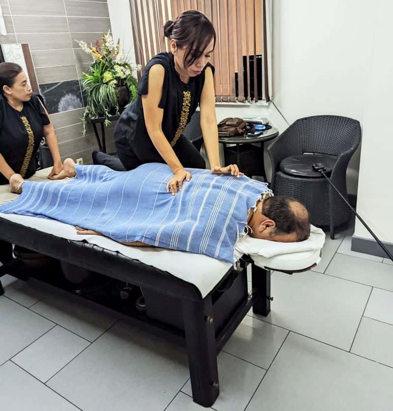 Dr Prem receiving Four hand Massage at The Bali Spa Center